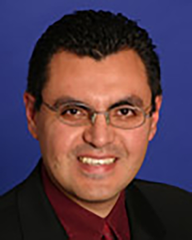 Carlos Flores