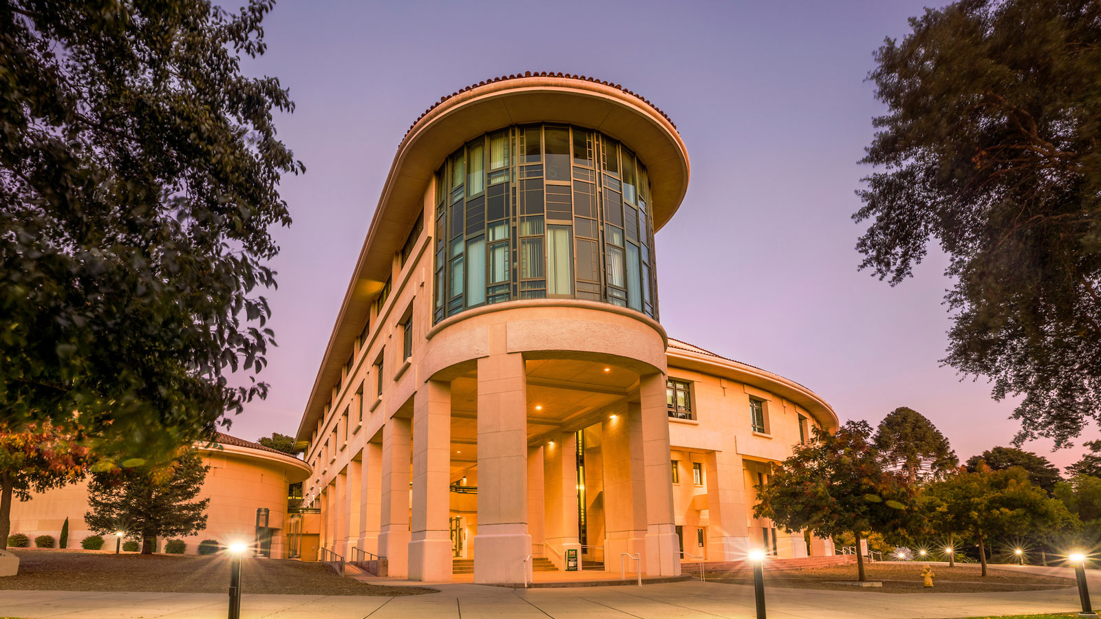 Orfalea College of Business Exterior